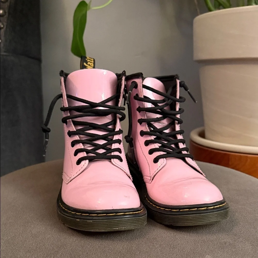 Dr. Martins Pink 1460 US 3 Pink Vegan Leather Tie/Zip-Up Boots